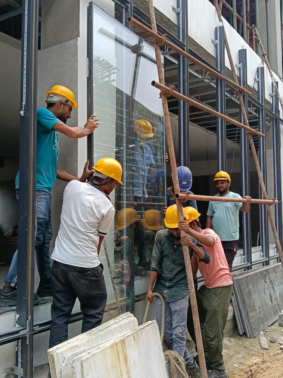 Glass facade installation